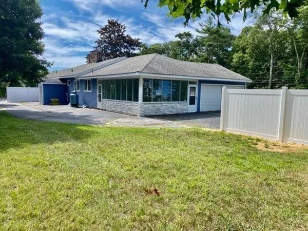 $2,800 | 1164 State Road, Unit 1, Plymouth, MA 02360