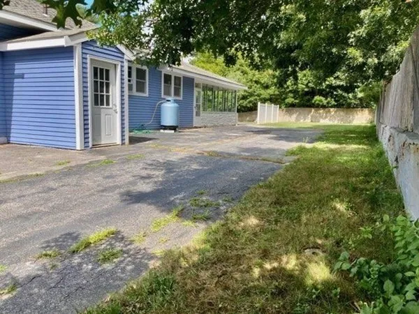 $2,800 | 1164 State Road, Unit 1, Plymouth, MA 02360