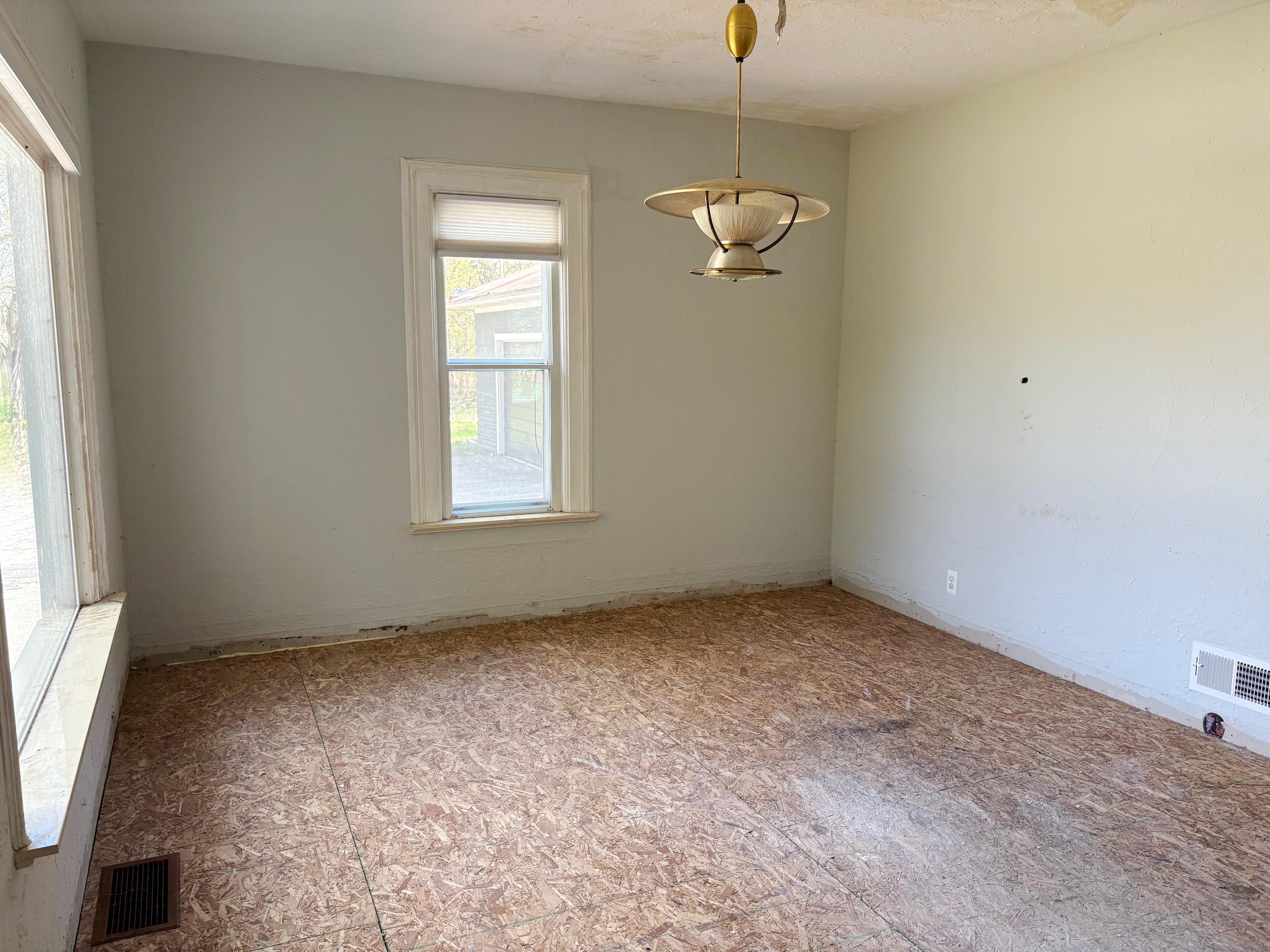 5038 East Vienna Road Clio, MI 48420 - Photo 4 of 12