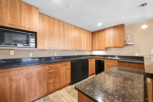 $729,900 | 7513 West Tuckaway Pines Circle, Franklin, WI 53132