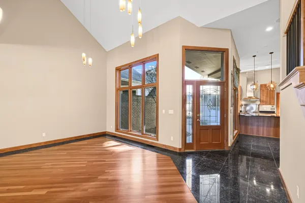 $729,900 | 7513 West Tuckaway Pines Circle, Franklin, WI 53132