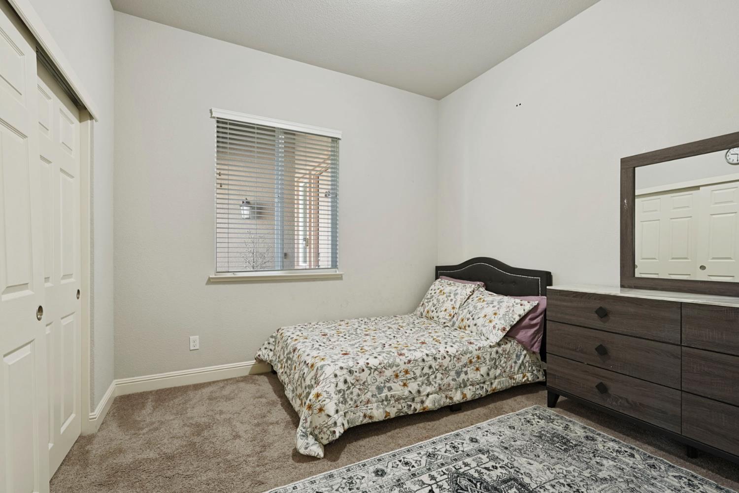 1093 Di Maggio Way Galt, CA 95632 - Photo 13 of 46