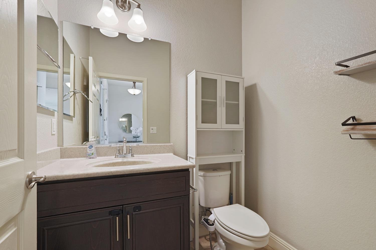 1093 Di Maggio Way Galt, CA 95632 - Photo 27 of 46