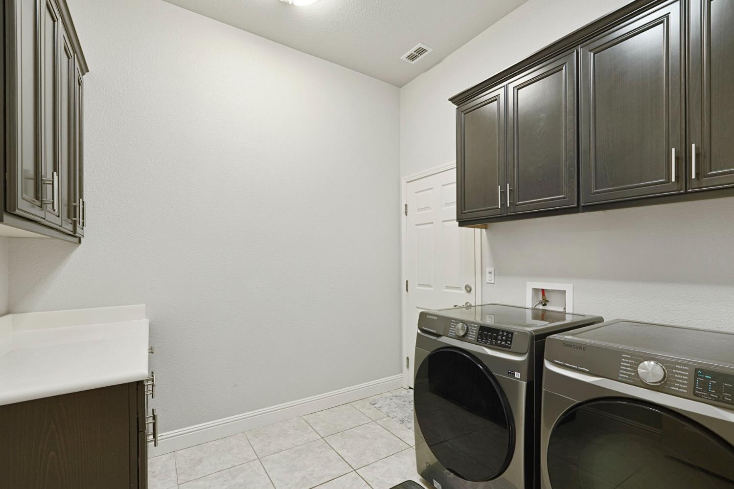 1093 Di Maggio Way Galt, CA 95632 - Photo 28 of 46