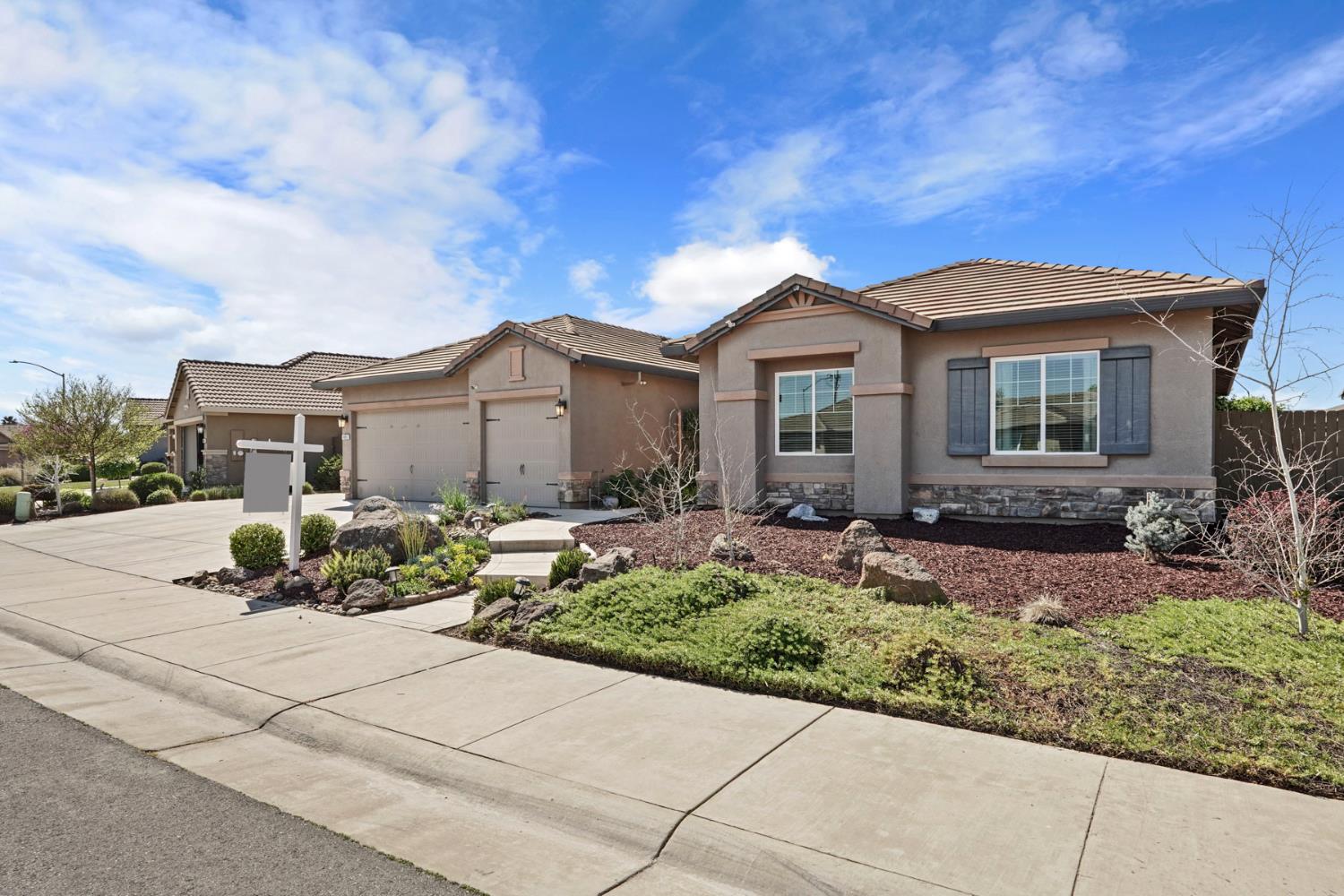 1093 Di Maggio Way Galt, CA 95632 - Photo 38 of 46