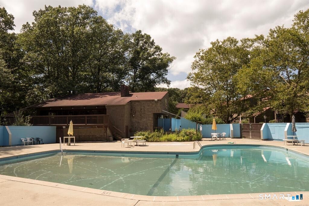 165 Towne House Road, Unit 165 Hamden, CT 06514 - Photo 13 of 14