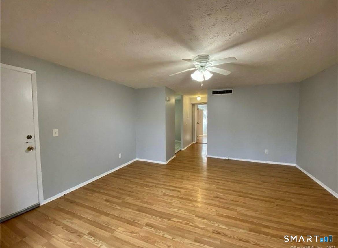 165 Towne House Road, Unit 165 Hamden, CT 06514 - Photo 5 of 14