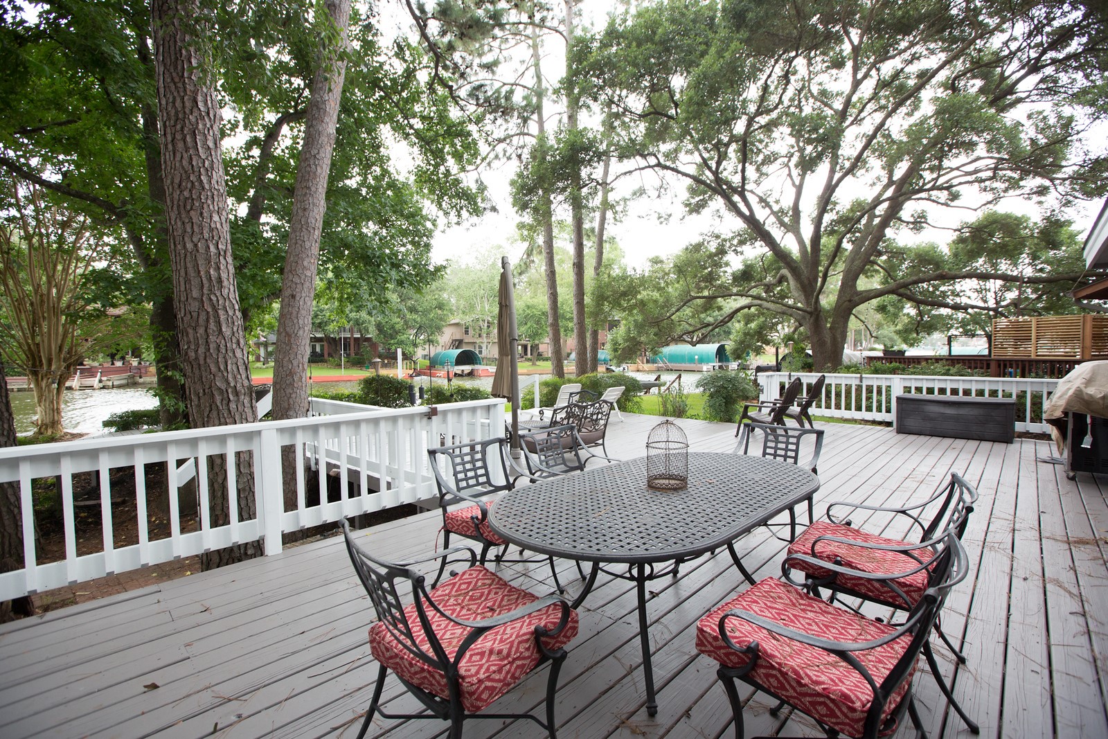 3007 Willowbend Road Montgomery, TX 77356 - Photo 5 of 43 a view of a chairs and table in the deck