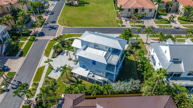$2,495,000 | 2813 Kipps Colony Drive South, St. Petersburg, FL 33707
