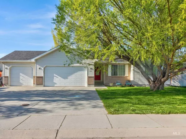 $425,000 | 3885 Deer Meadow, Idaho Falls, ID 83401