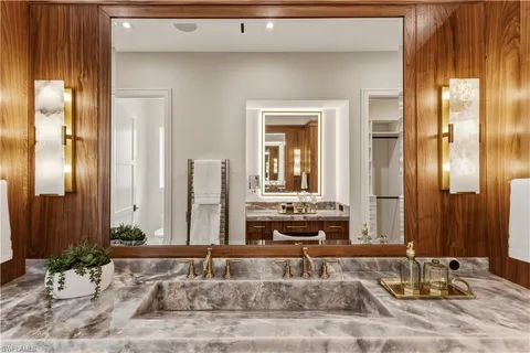 $3,995,000 | 1079 Diana Avenue, Naples, FL 34103