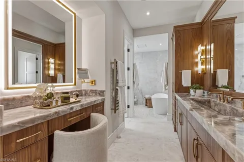 $3,995,000 | 1079 Diana Avenue, Naples, FL 34103