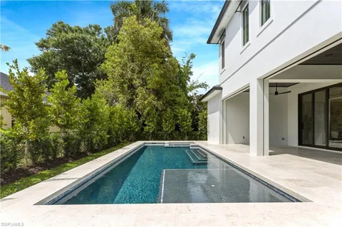 $3,995,000 | 1079 Diana Avenue, Naples, FL 34103