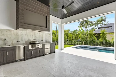 $3,995,000 | 1079 Diana Avenue, Naples, FL 34103