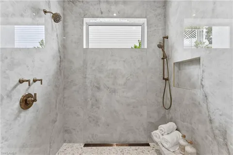 $3,995,000 | 1079 Diana Avenue, Naples, FL 34103