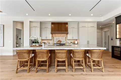 $3,995,000 | 1079 Diana Avenue, Naples, FL 34103