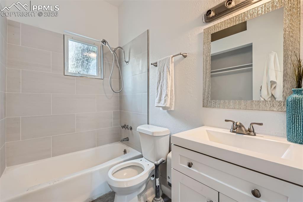 2 Narrows Road Manitou Springs, CO 80829 - Photo 19 of 26