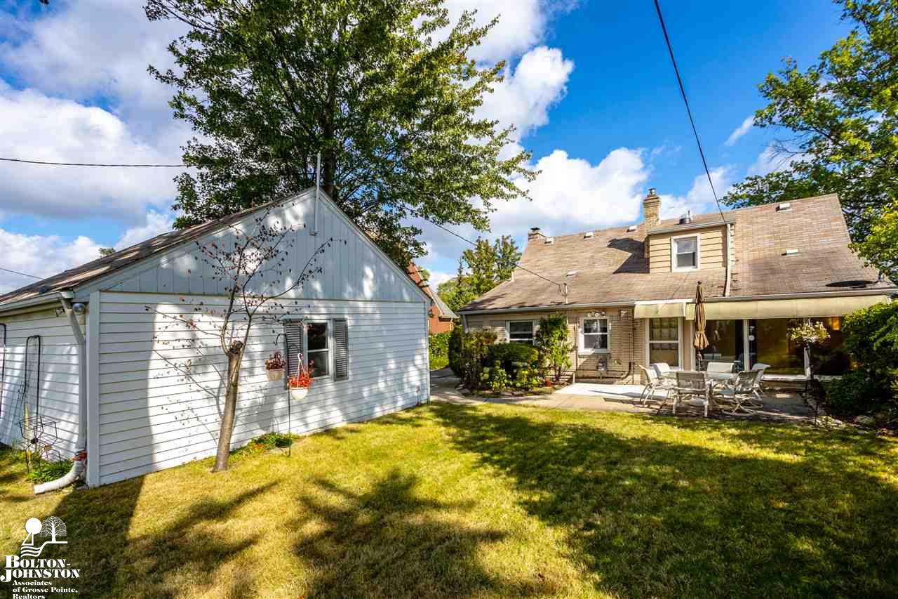 1231 Torrey Road Grosse Pointe Woods, MI 48236 - Photo 33 of 41