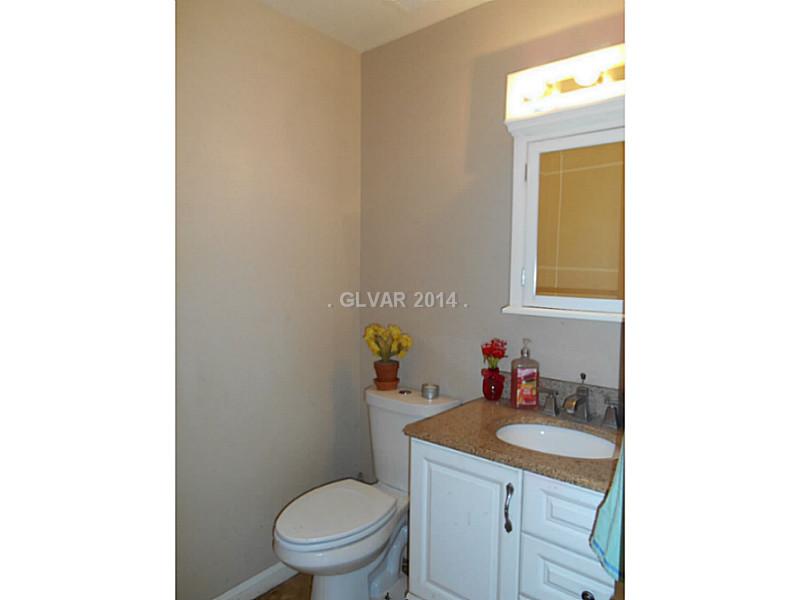 7224 Roe Court Las Vegas, NV 89145 - Photo 8 of 13 Bathroom.