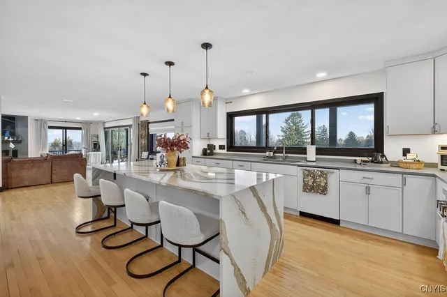 $799,900 | 101 Alton Street, Syracuse, NY 13215