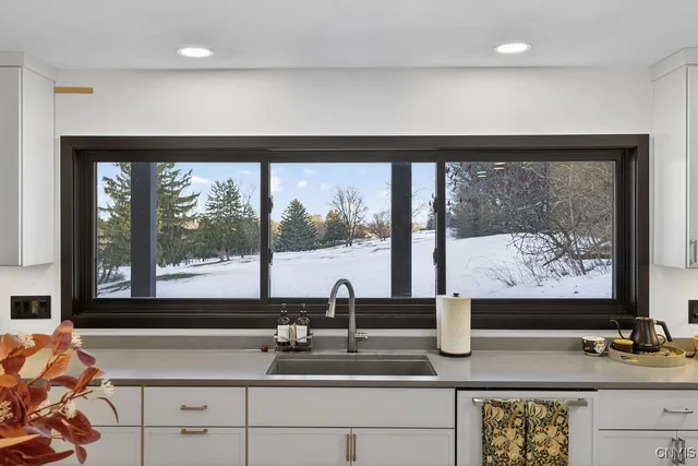 $799,900 | 101 Alton Street, Syracuse, NY 13215