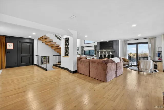 $799,900 | 101 Alton Street, Syracuse, NY 13215