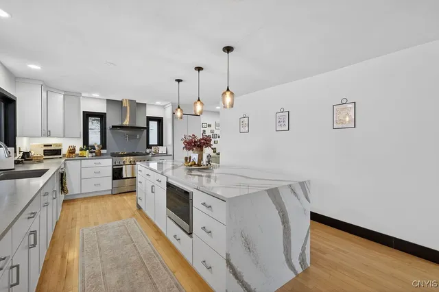 $799,900 | 101 Alton Street, Syracuse, NY 13215