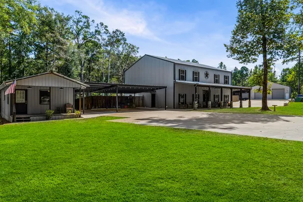 $760,000 | 807 Whitehead Drive, Diboll, TX 75941