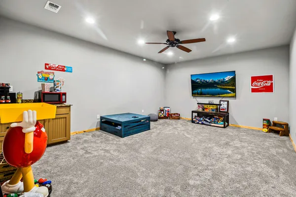 $760,000 | 807 Whitehead Drive, Diboll, TX 75941