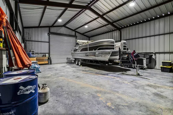 $760,000 | 807 Whitehead Drive, Diboll, TX 75941