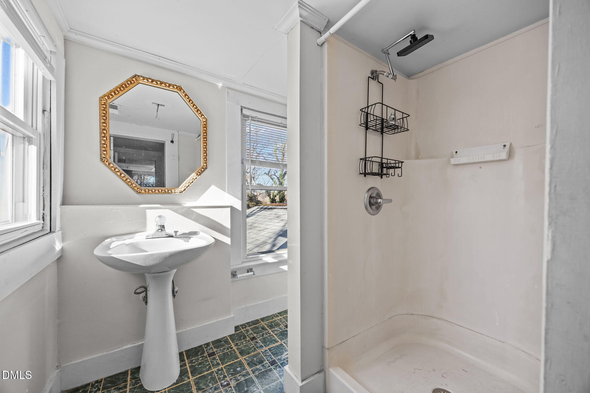 306 North Maple Street Graham, NC 27253 - Photo 41 of 52 38-web-or-mls-IMG_4045