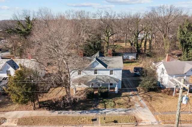 $250,000 | 306 North Maple Street, Graham, NC 27253