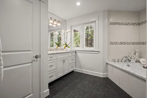 $3,250,000 | 25 Woodhue Court, Redwood City, CA 94062
