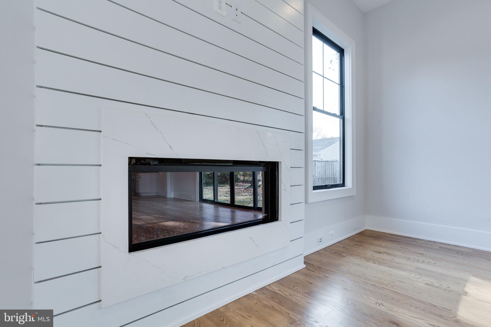 303 Branch Road Southeast Vienna, VA 22180 - Photo 27 of 50 Fire place