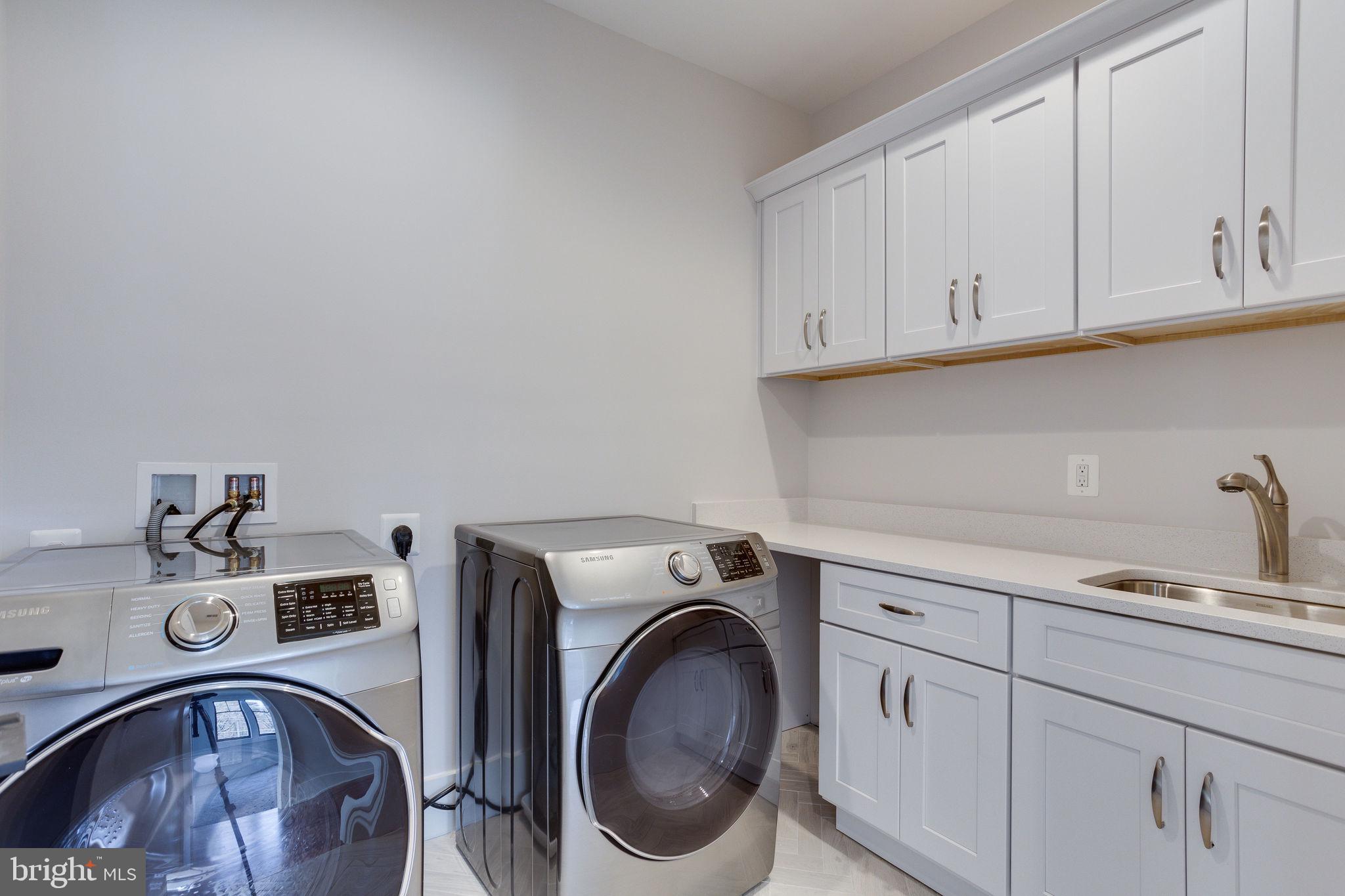 303 Branch Road Southeast Vienna, VA 22180 - Photo 39 of 50 Large Laundry room with washer-dryer