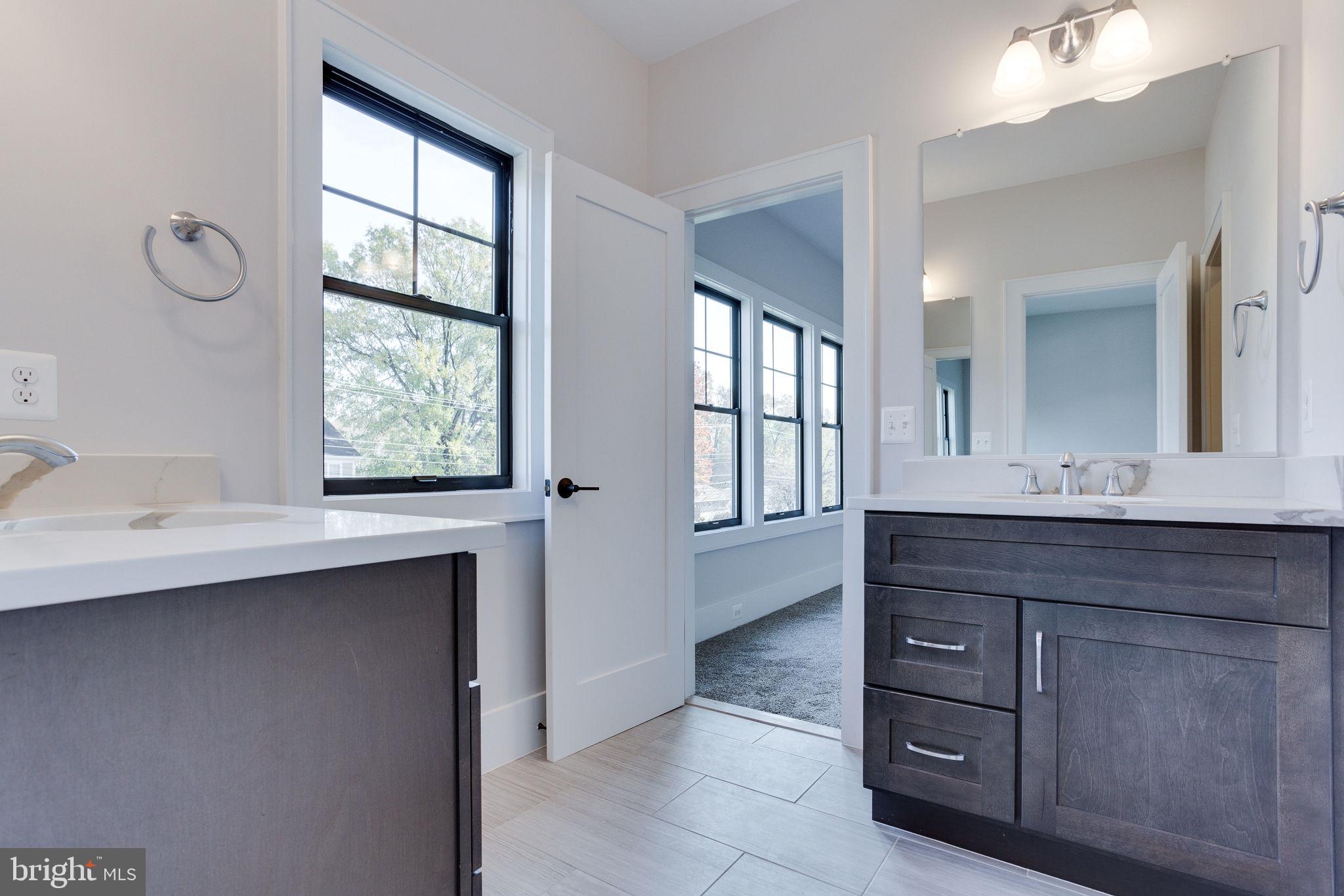 303 Branch Road Southeast Vienna, VA 22180 - Photo 42 of 50 Jack and Jill Bathroom