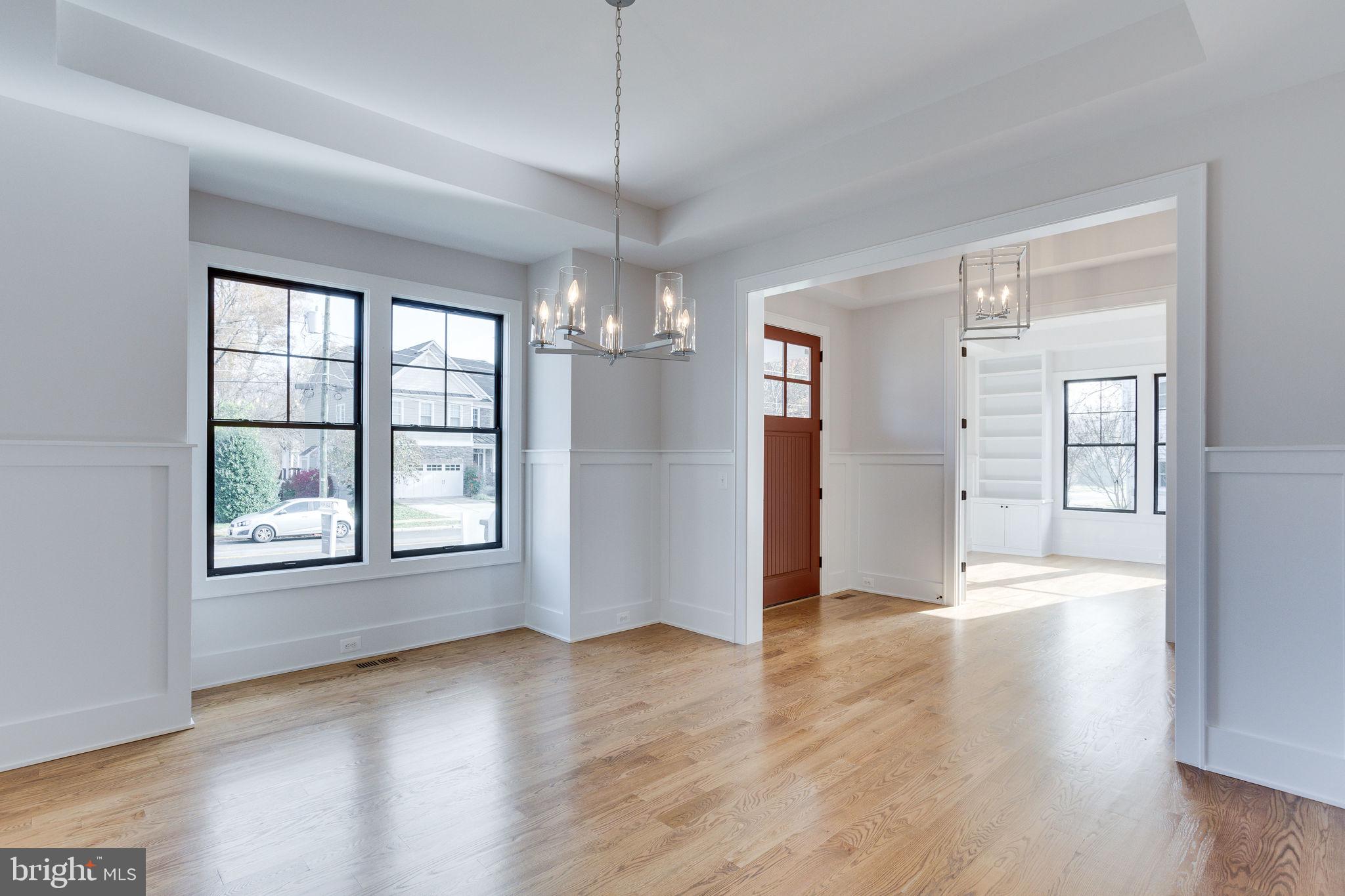 303 Branch Road Southeast Vienna, VA 22180 - Photo 7 of 50 Dining Room