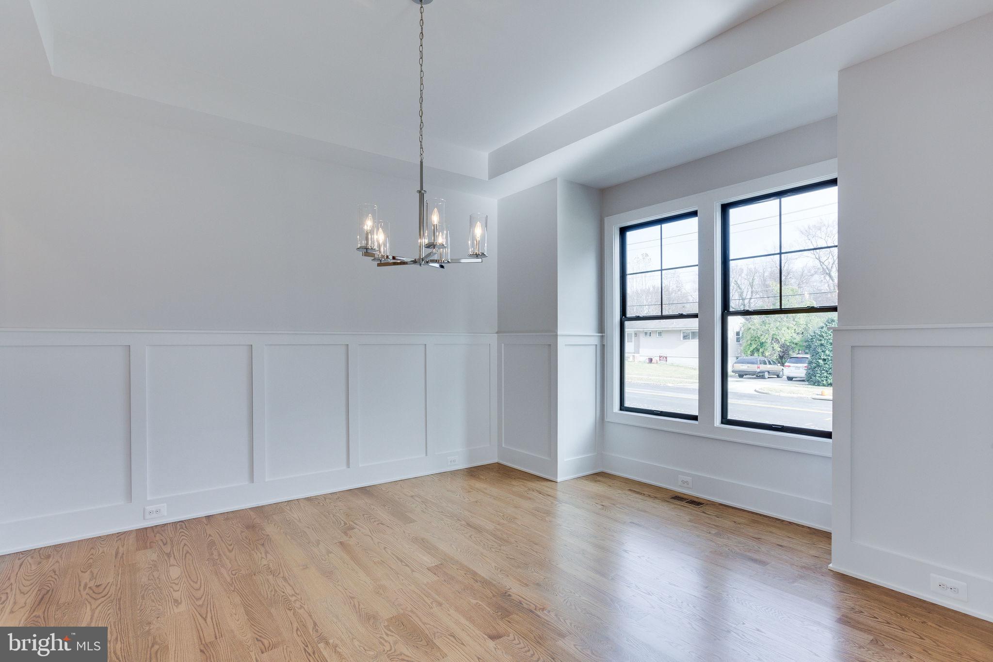 303 Branch Road Southeast Vienna, VA 22180 - Photo 9 of 50 Dining Room