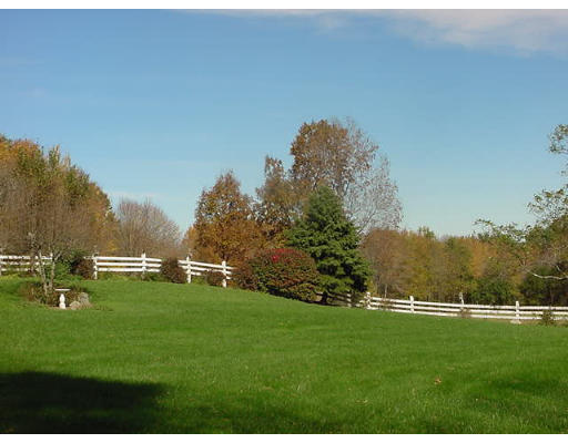 7-9 Ashley Road North Brookfield, MA 01535 - Photo 12 of 20 Gallery Image 12