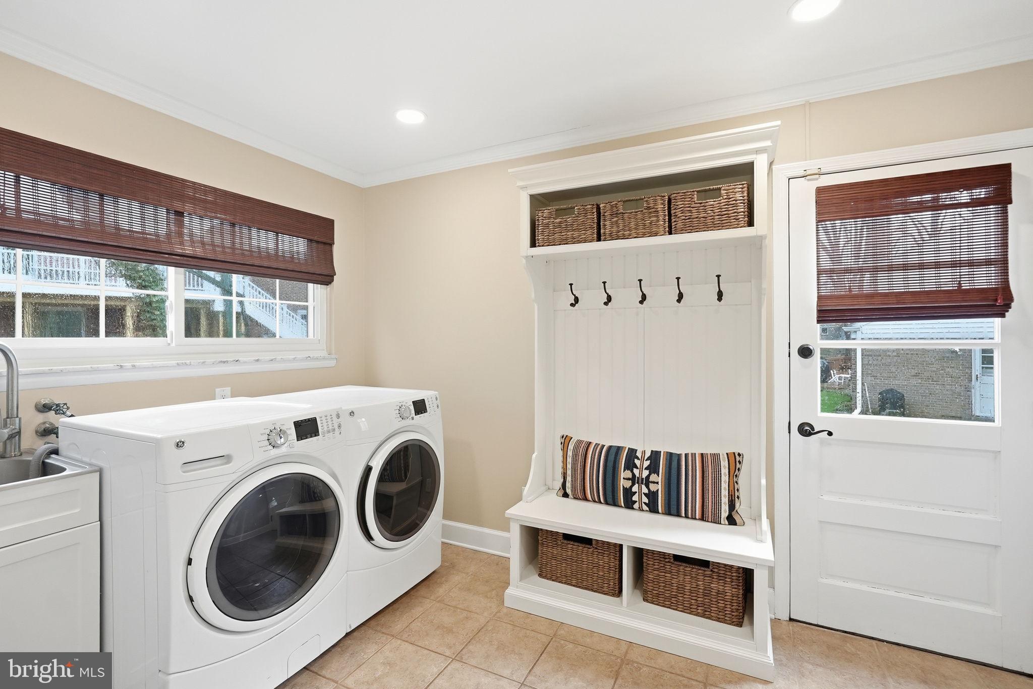 1 Paddock Court Potomac, MD 20854 - Photo 16 of 34 Mudroom/ Laundry Room w/ Garage Access