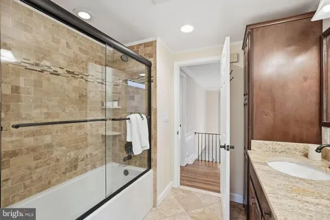 $1,295,000 | 1 Paddock Court, Potomac, MD 20854
