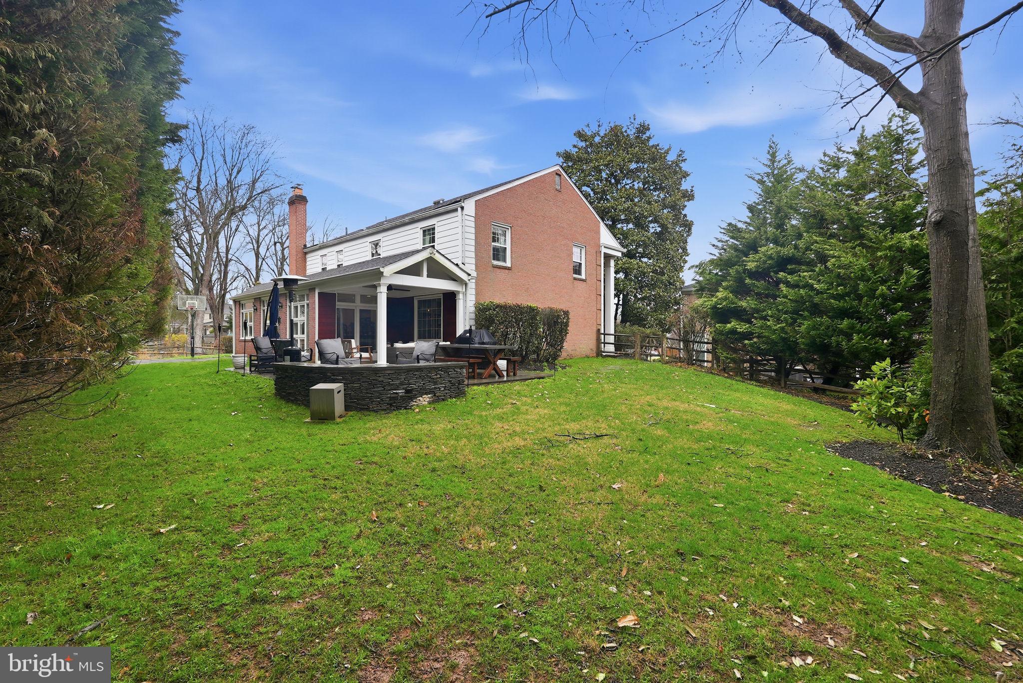 1 Paddock Court Potomac, MD 20854 - Photo 31 of 34 Expansive Rear Yard