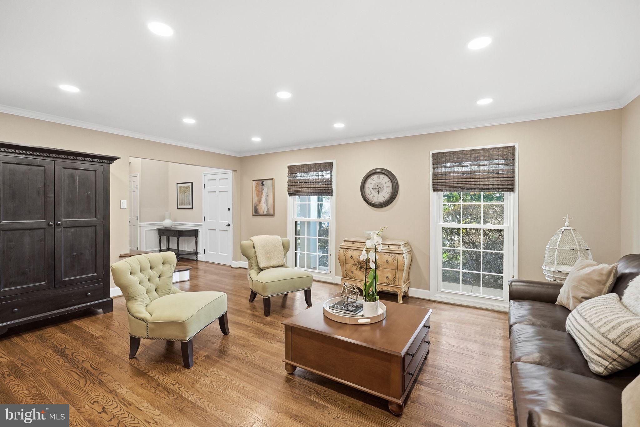 1 Paddock Court Potomac, MD 20854 - Photo 4 of 34 Formal Living Room Reverse
