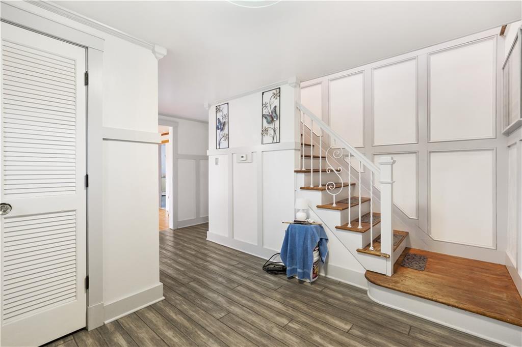 949 Boyce Road Bridgeville, PA 15017 - Photo 4 of 25 Gallery Image 4