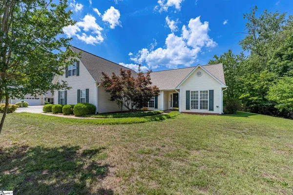 $349,900 | 1 Boysenberry Drive, Taylors, SC 29687