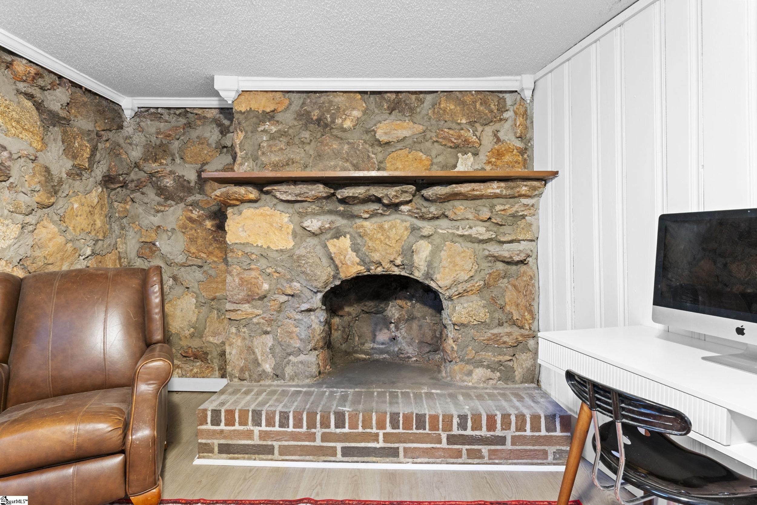 109 Ackley Road Greenville, SC 29607 - Photo 27 of 35