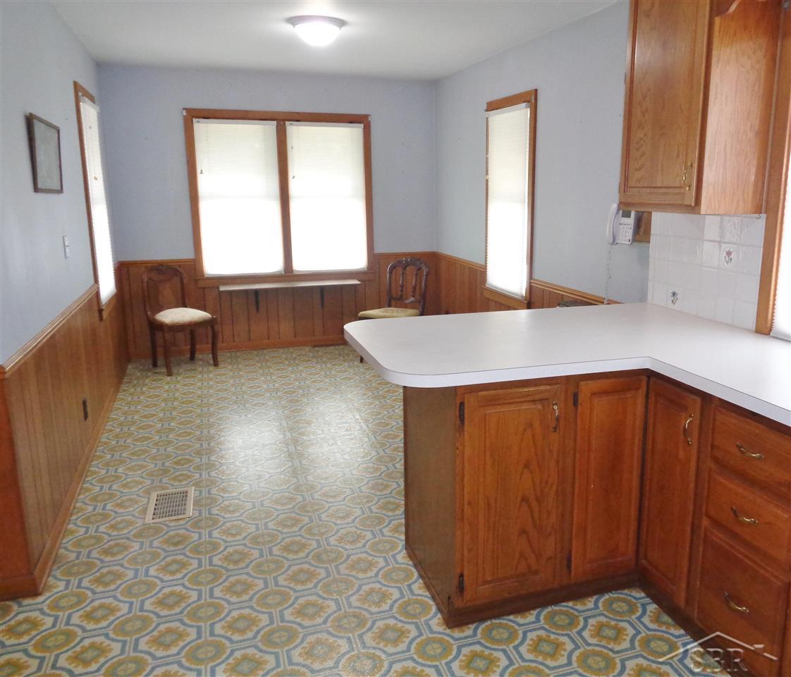 6910 King Road Bridgeport, MI 48722 - Photo 12 of 50 50066434-11.JPG