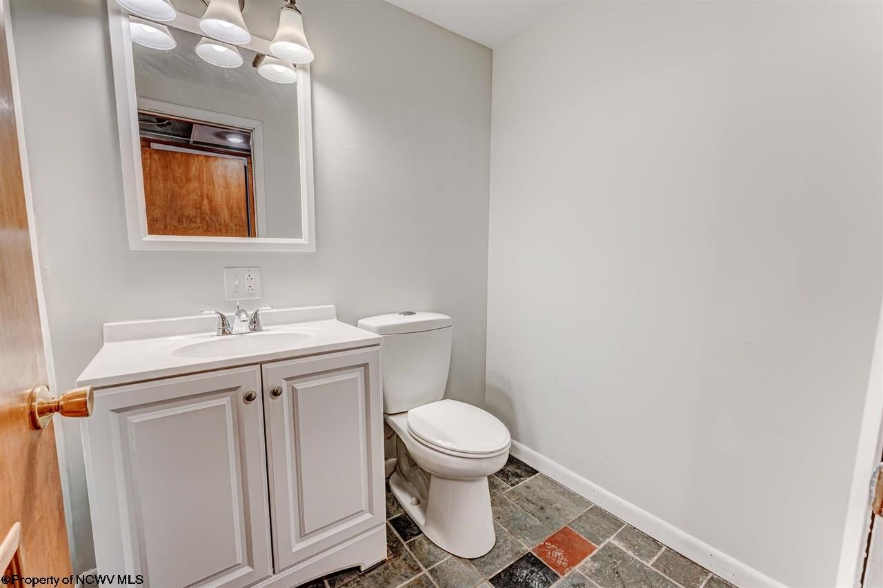 612 Country Club Road Fairmont, WV 26554 - Photo 28 of 30 Gallery Image 28