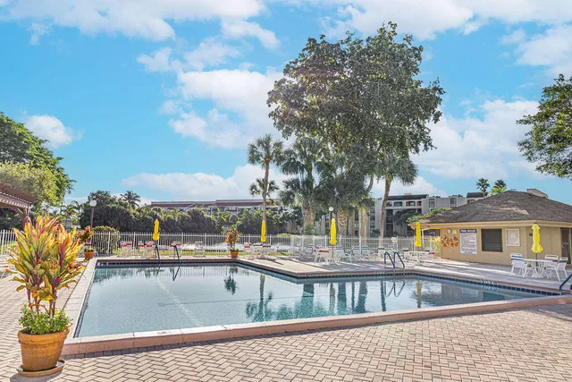 $1,825 | 2455 Lindell Boulevard, Unit 3211, Delray Beach, FL 33444