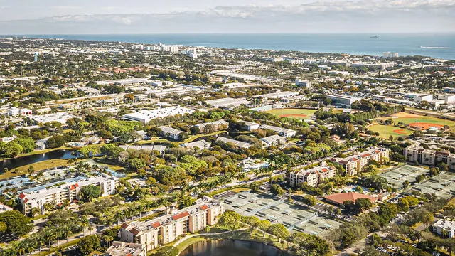 $1,825 | 2455 Lindell Boulevard, Unit 3211, Delray Beach, FL 33444